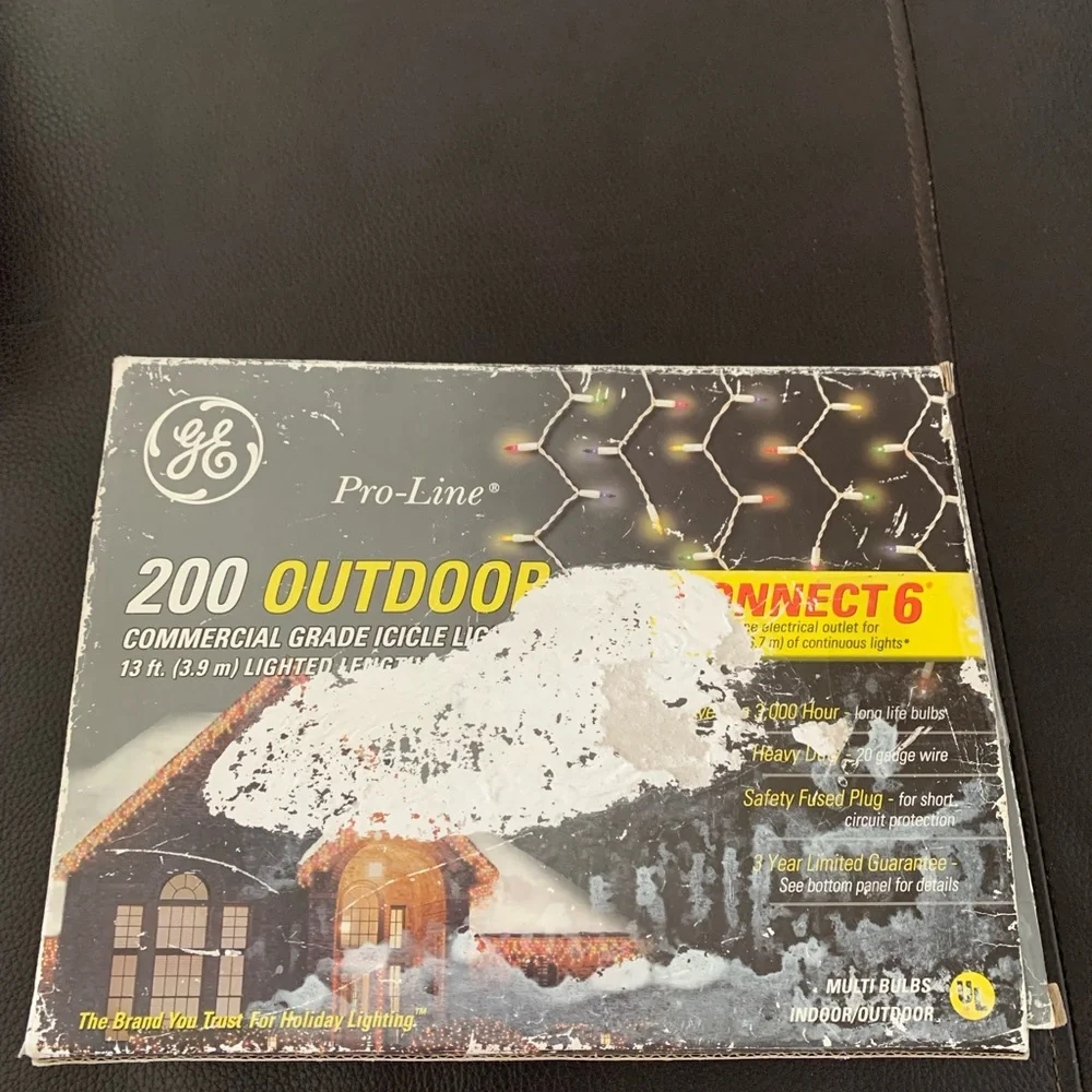 GE Pro-Line 200 Outdoor Indoor Commercial Grade Icicle Lights Multi 13 Ft NOS